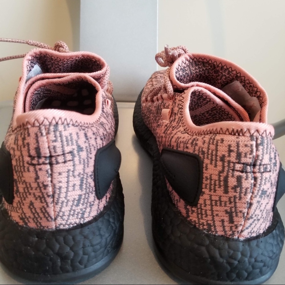 Adidas PureBOOST Running Peach/Grey Size 11 - Picture 13 of 14
